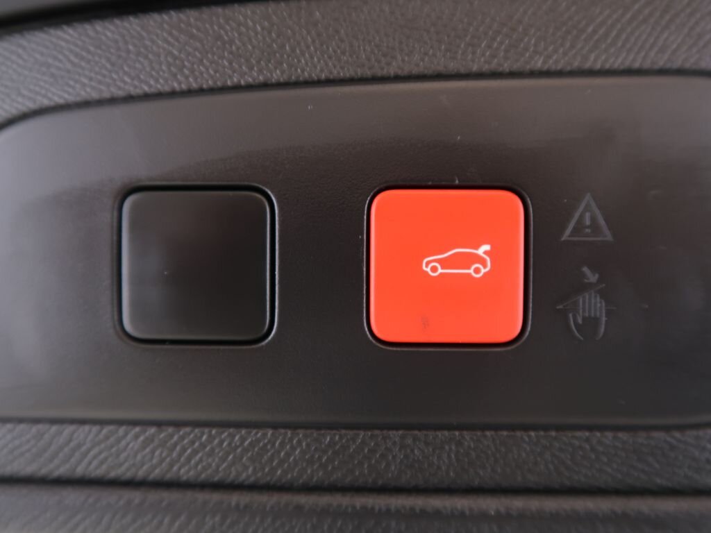 DS Automobiles DS7 Crossback SUV / Terénní 1,5 l 96 kw