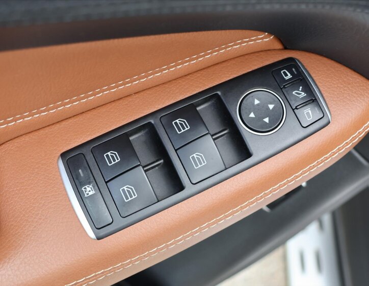 Mercedes-Benz GLS 21