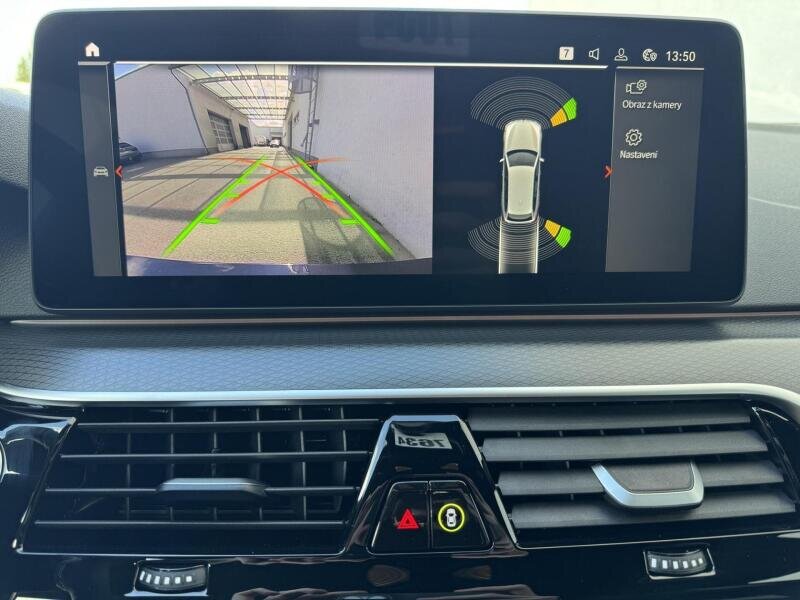 BMW Řada 5 Kombi 3,0 l 250 kw