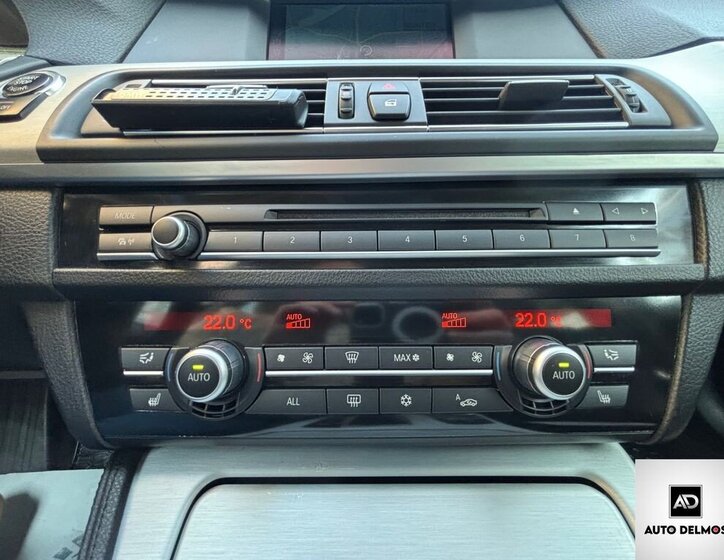 BMW Řada 5 Kombi 3,0 l 190 kw