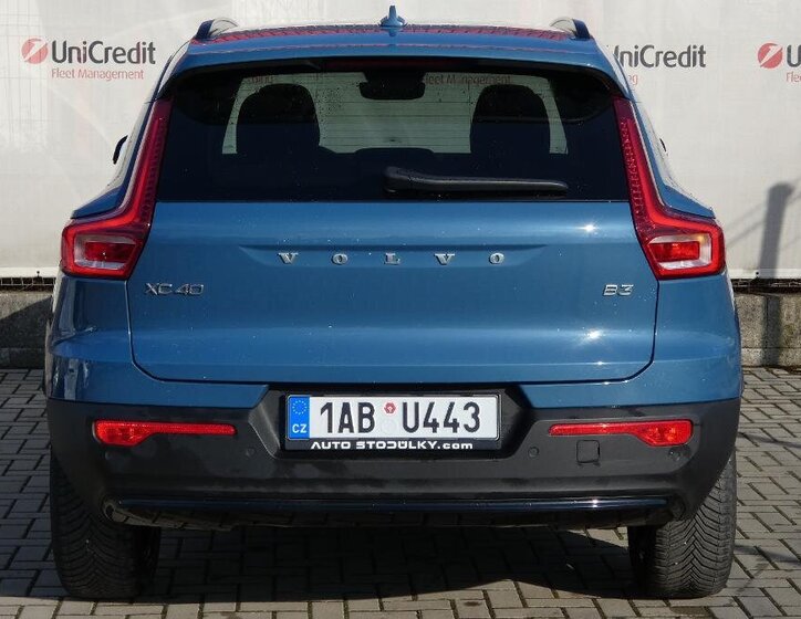 Volvo XC40 SUV / Terénní 2,0 l 120 kw