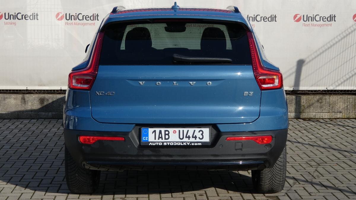Volvo XC40 SUV / Terénní 2,0 l 120 kw