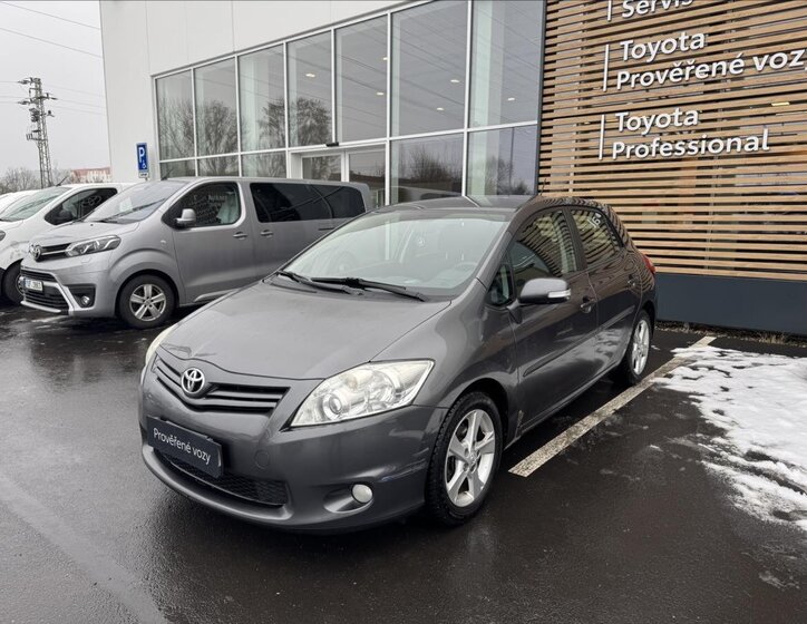 Toyota Auris Hatchback 1,6 l 97 kw