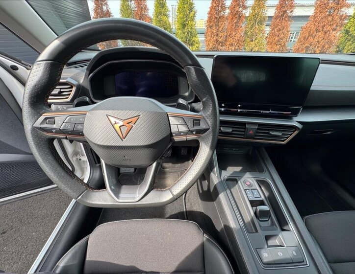 Cupra Formentor SUV / Terénní 2,0 l 110 kw