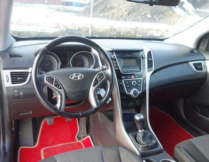 Hyundai i30 22