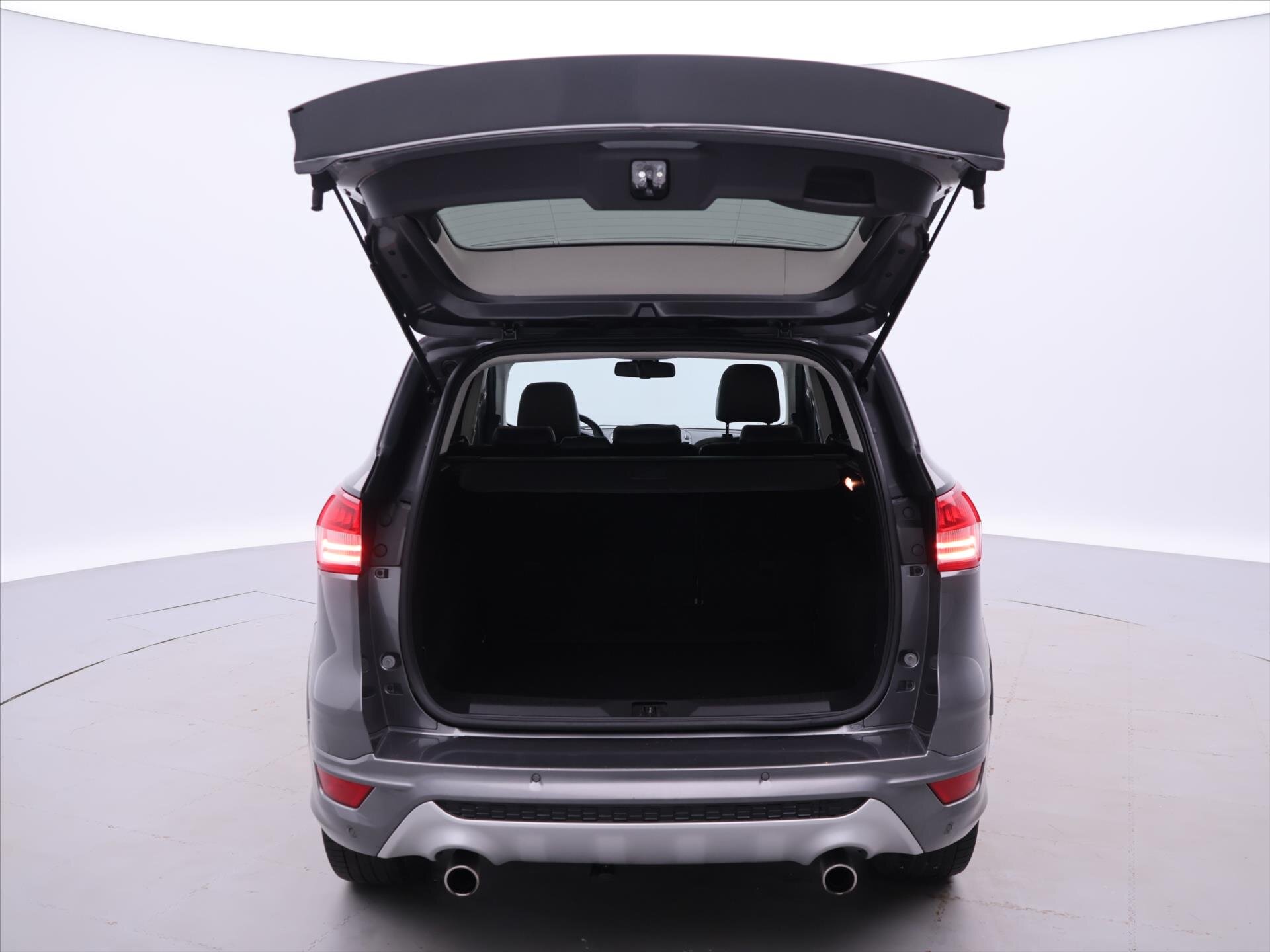 Ford Kuga SUV / Terénní 2,0 l 103 kw