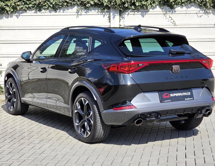 Cupra Formentor SUV / Terénní 2,0 l 180 kw