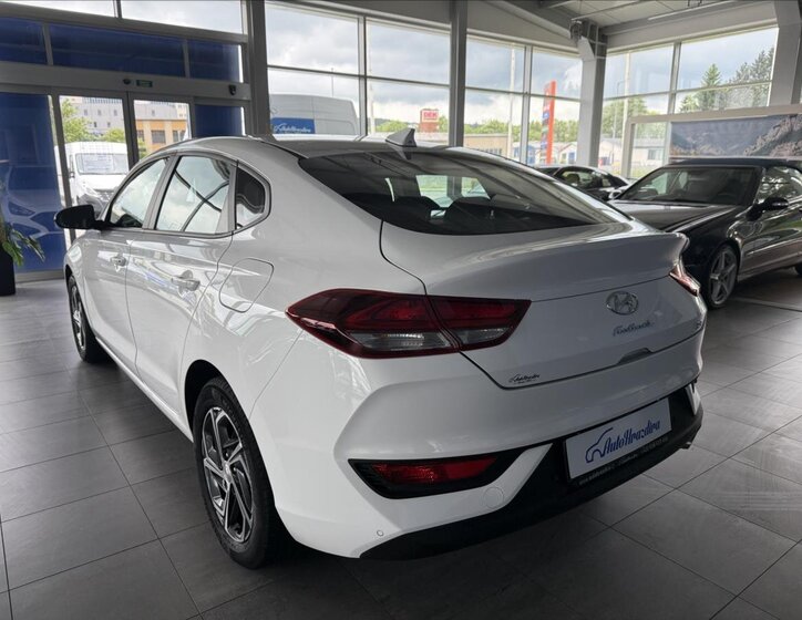 Hyundai i30 Hatchback 998,0 88 kw