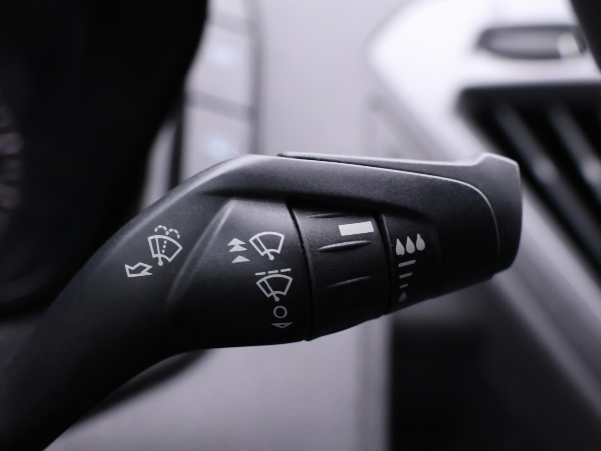 Ford Transit Custom Kombi 2,0 l 96 kw