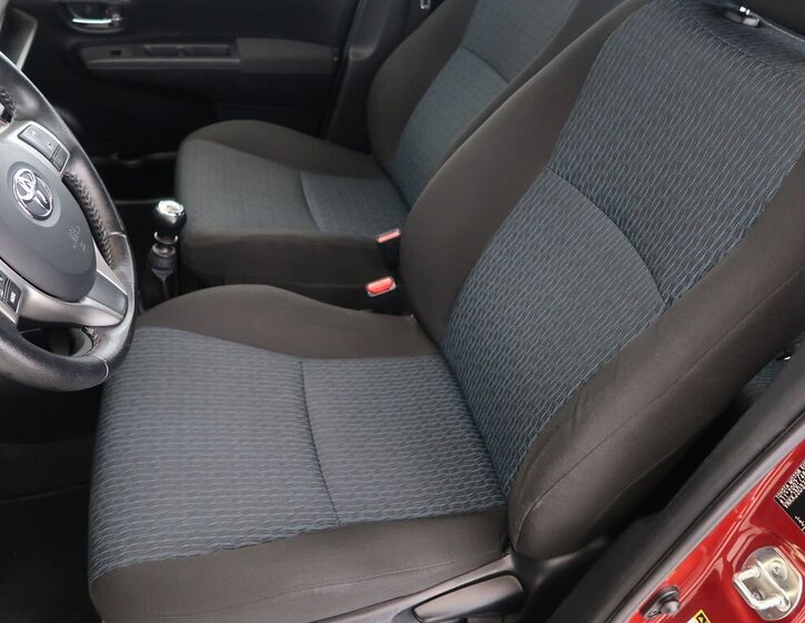 Toyota Yaris Kombi 1,3 l 73 kw