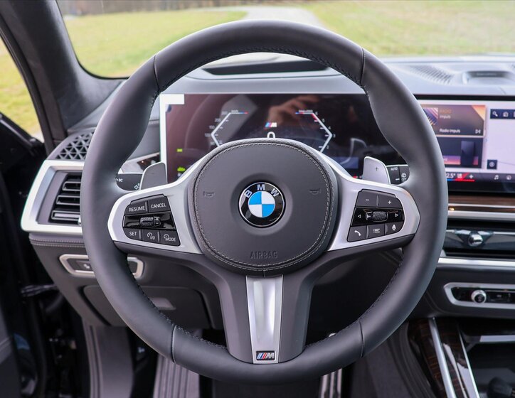 BMW X7 SUV / Terénní 3,0 l 259 kw