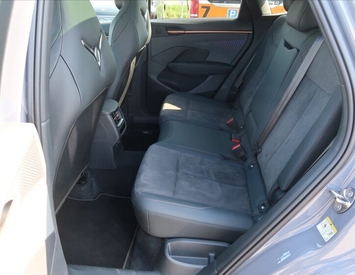 Cupra Terramar SUV / Terénní 2,0 l 195 kw