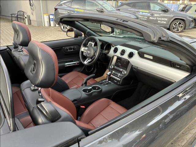 Ford Mustang Kabriolet 5,0 l 310 kw