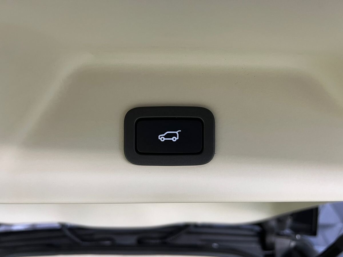 Land Rover Range Rover SUV / Terénní 4,4 l 250 kw