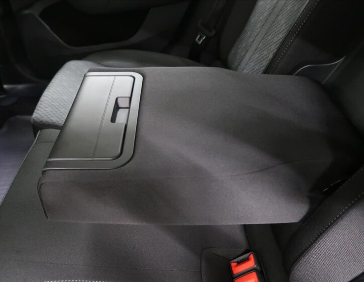 Škoda Octavia Sedan / Limuzína 1,5 l 110 kw