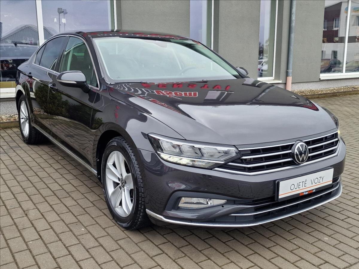 Volkswagen Passat Sedan / Limuzína 2,0 l 147 kw