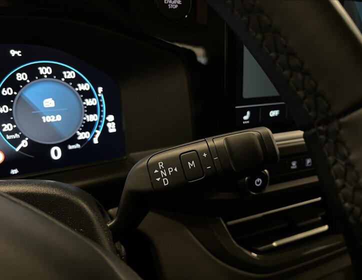 Volkswagen Caravelle Kombi 2,0 l 110 kw