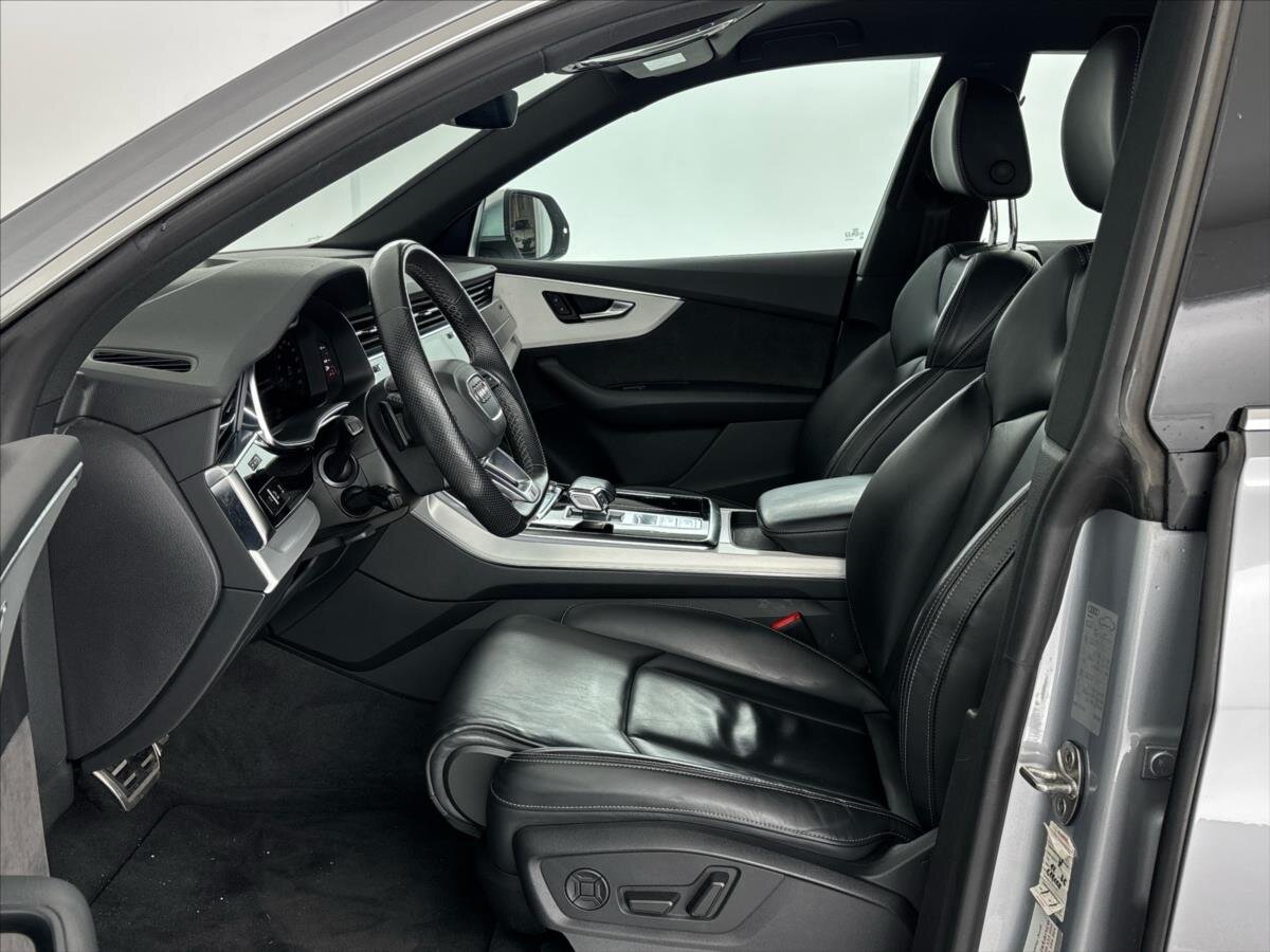 Audi SQ8 SUV / Terénní 4,0 l 373 kw
