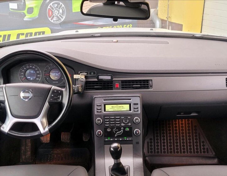 Volvo V70 Kombi 2,4 l 129 kw