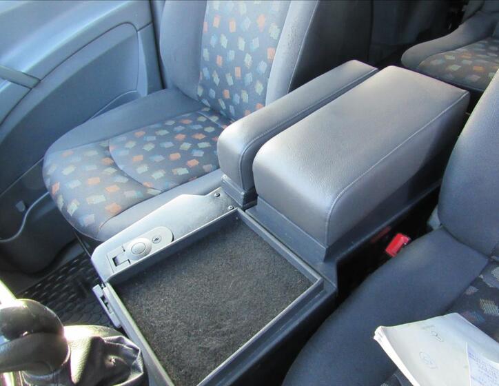 Mercedes-Benz Vito 23