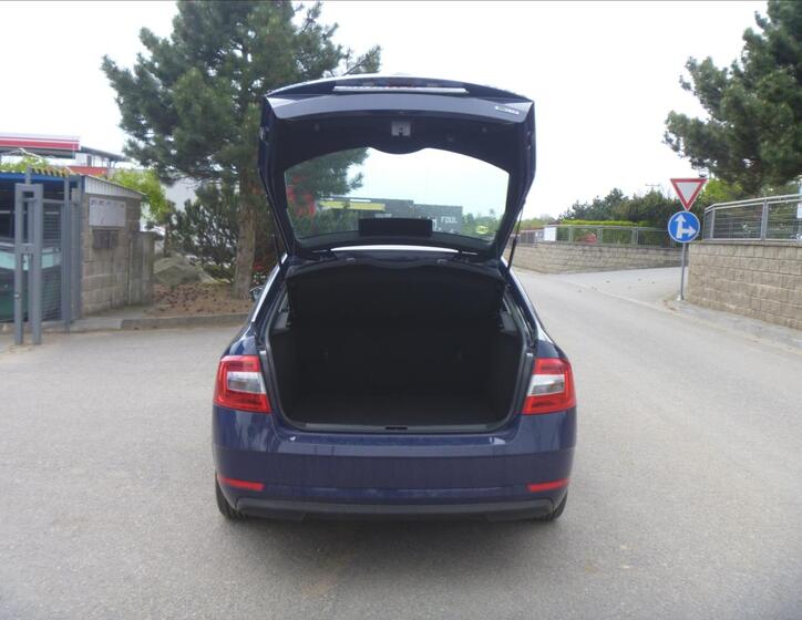 Škoda Octavia 23