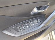 Peugeot 308 Kombi 1,2 l 96 kw