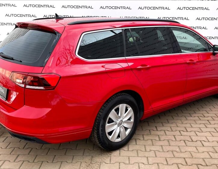 Volkswagen Passat Kombi 2,0 l 90 kw