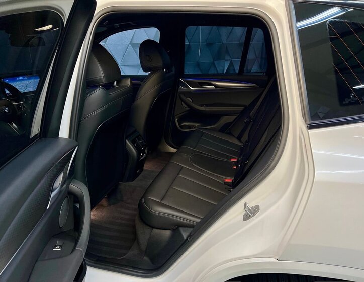 BMW X3 SUV 2,0 l 140 kw