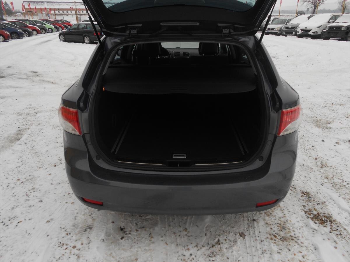 Toyota Avensis Kombi 1,8 l 108 kw