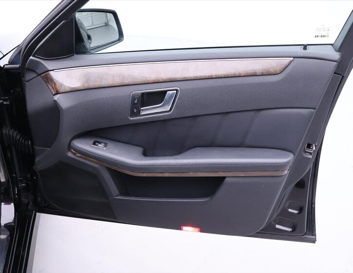 Mercedes-Benz Třídy E Kombi 3,0 l 170 kw