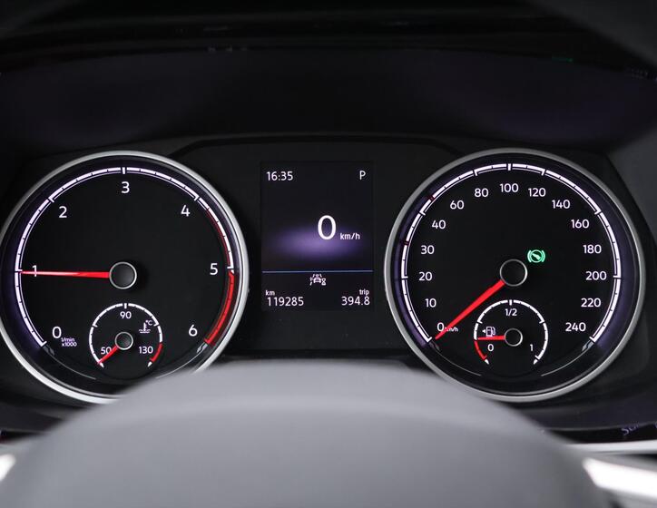 Volkswagen Multivan 21