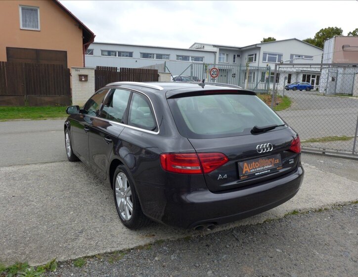 Audi A4 Kombi 2,0 l 105 kw