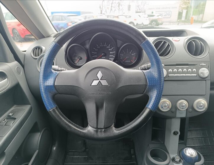 Mitsubishi Colt Hatchback 1,3 l 70 kw
