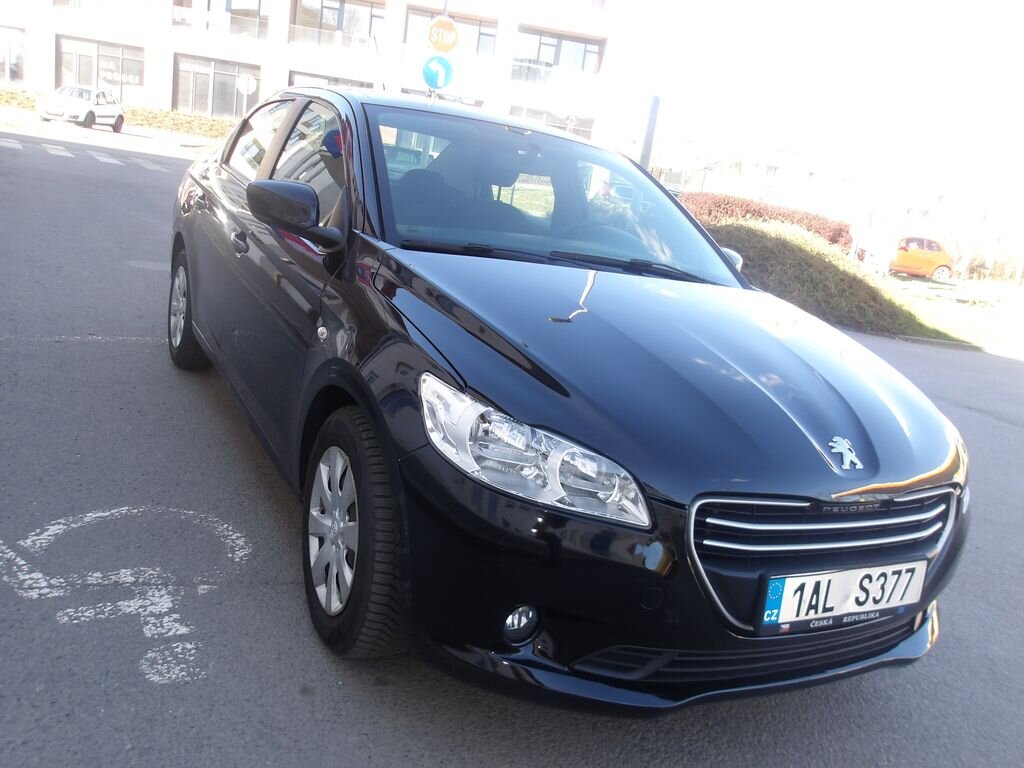 Peugeot 301 Sedan / Limuzína 1,2 l 53 kw