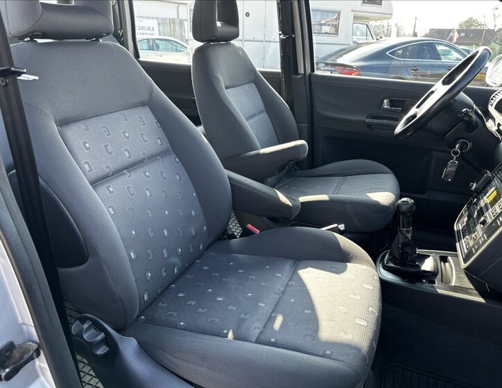 Volkswagen Sharan Kombi 1,9 l 85 kw