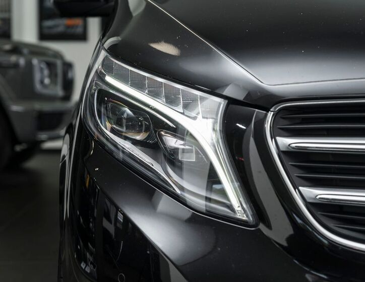 Mercedes-Benz Třídy V 9