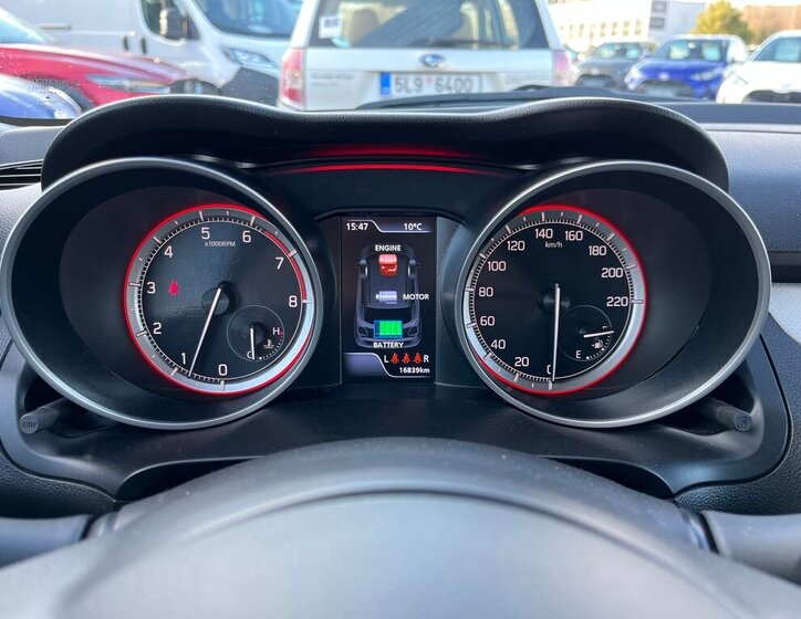 Suzuki Swift Hatchback 1,2 l 61 kw