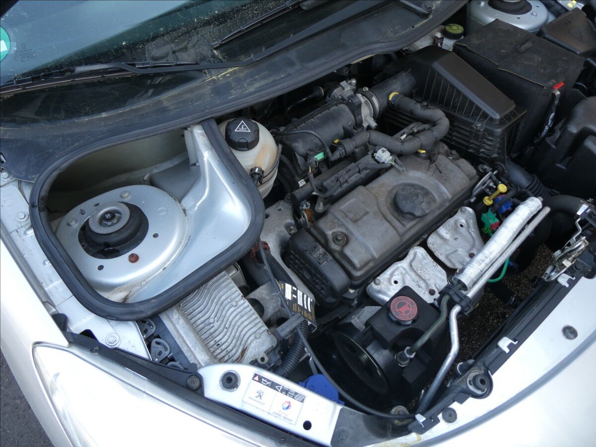 Peugeot 206 Hatchback 1,1 l 44 kw