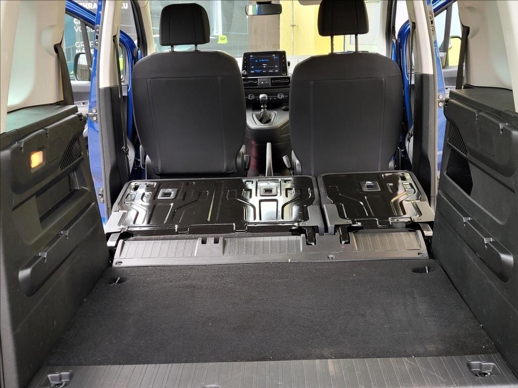 Peugeot Rifter MPV 1,5 l 96 kw