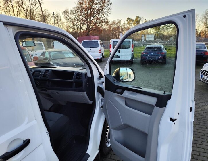 Volkswagen Transporter VAN-Minibus 2,0 l 84 kw