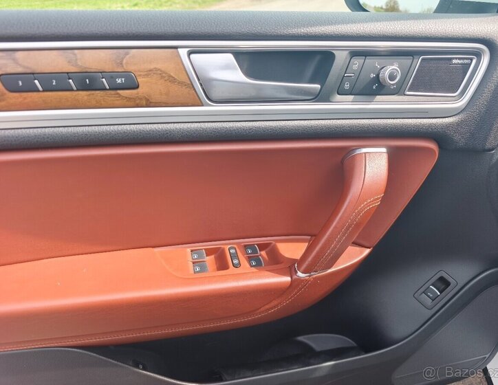 Volkswagen Touareg SUV / Terénní 0,0 196 kw