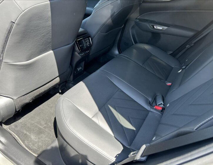 Lexus NX 450h+ SUV / Terénní 2,5 l 227 kw