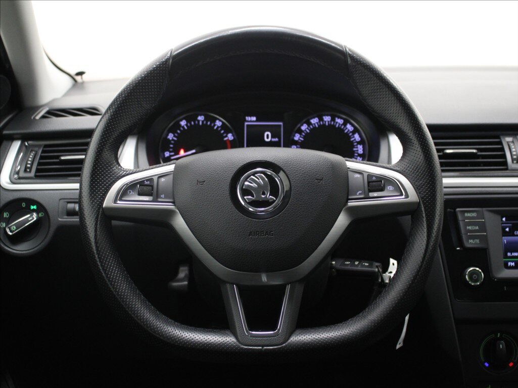 Škoda Rapid Liftback 1,2 l 81 kw