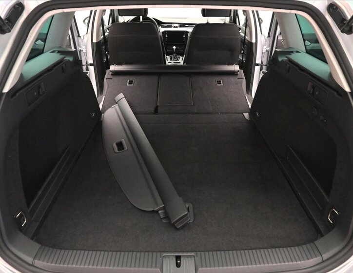 Volkswagen Passat Kombi 2,0 l 110 kw