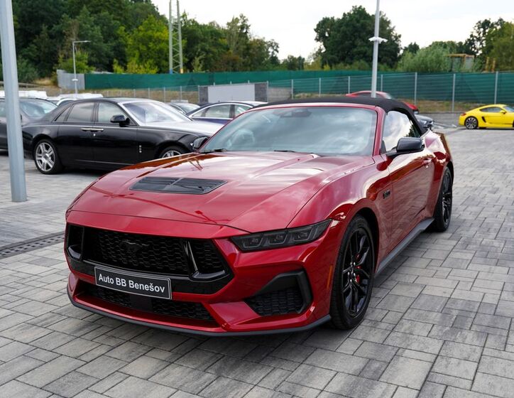 Ford Mustang 2
