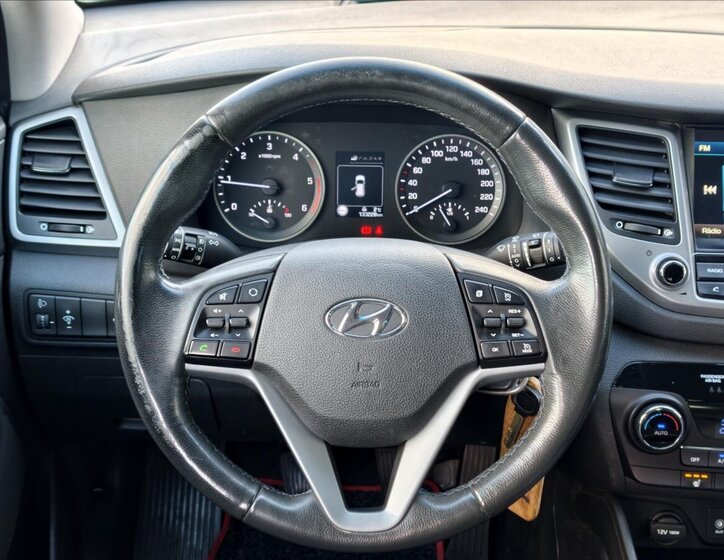 Hyundai Tucson SUV 1,7 l 85 kw