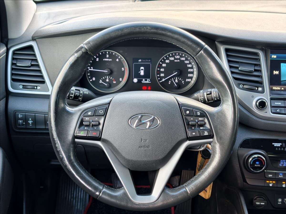 Hyundai Tucson SUV 1,7 l 85 kw