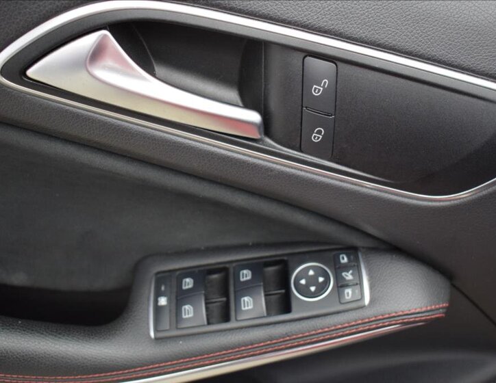 Mercedes-Benz Třídy A Hatchback 2,0 l 155 kw