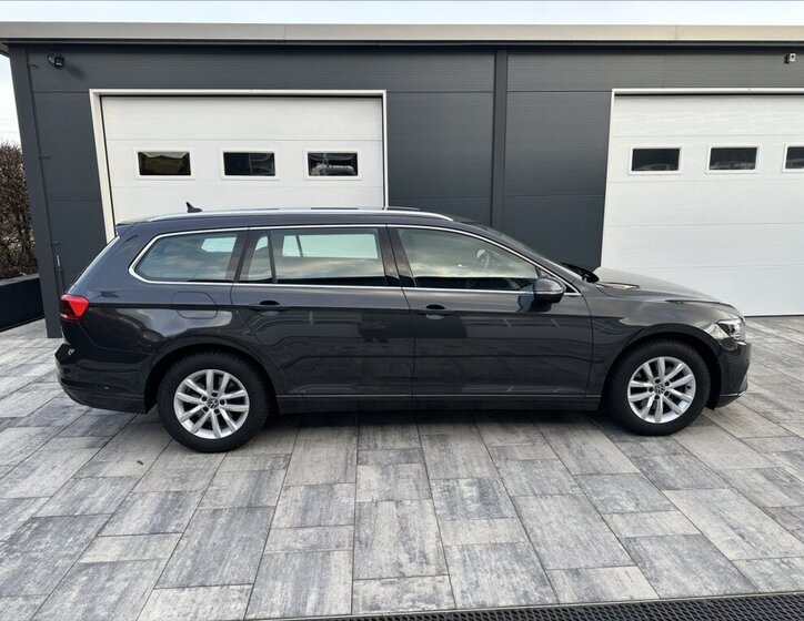 Volkswagen Passat Kombi 1,5 l 110 kw
