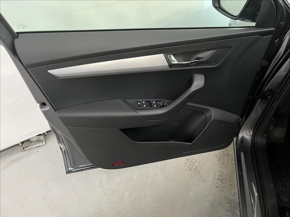 Škoda Karoq SUV / Terénní 1,5 l 110 kw